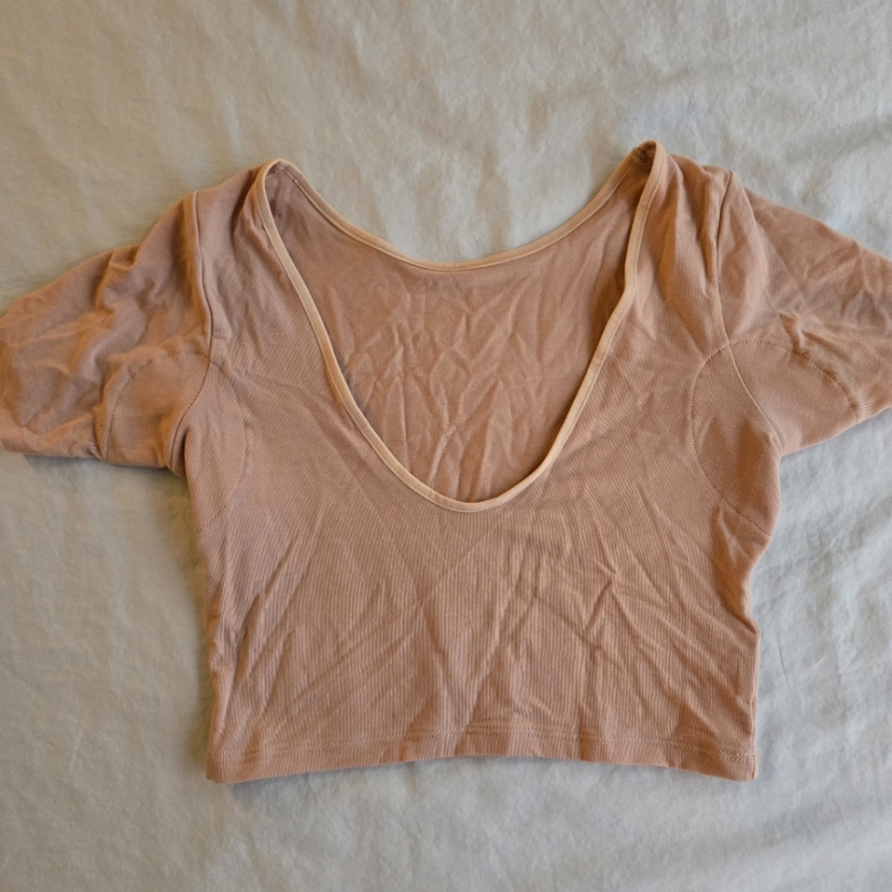 Numi Crop Undershirt sz S Toffee sz S